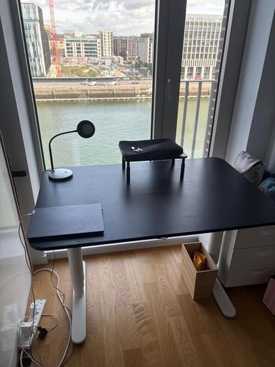 Premium IKEA IDASEN Electric Sit Stand Desk. Excellent Condition