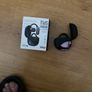 earphones Image 2