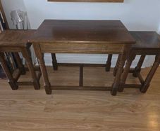 Oak Nest of 3 tables