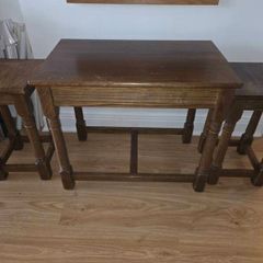Oak Nest of 3 tables