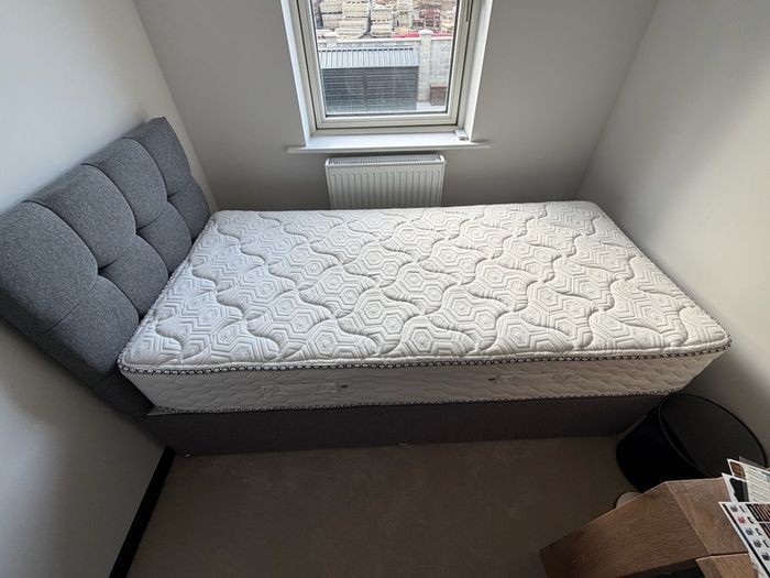 Single Bed