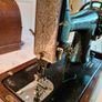 singer sewing machine Image 2
