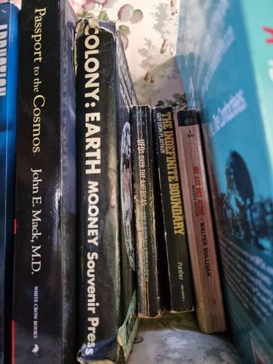 ufology, UFOs, aliens, extraterrestrials 12 book bundle