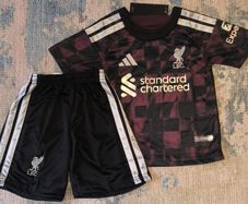 Liverpool kids kits
