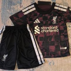 Liverpool kids kits
