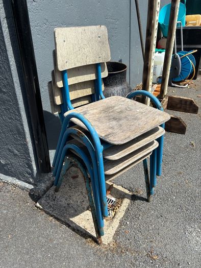 kids chairs