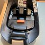 Cybex Gold Anton 5 capsule and isofix base Image 2
