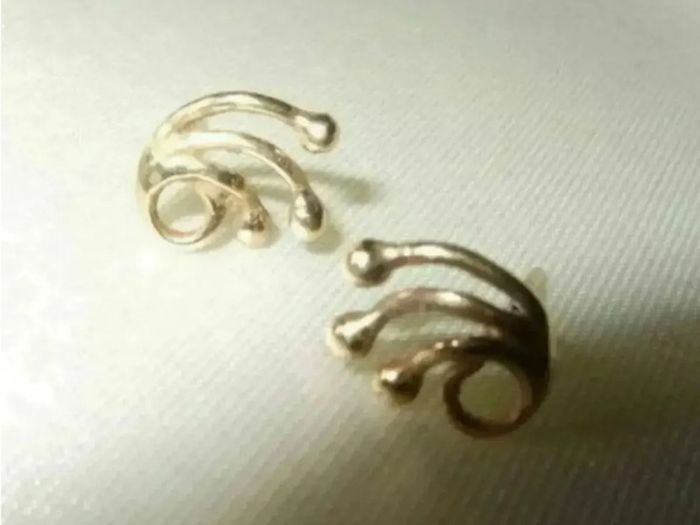 Vintage 9ct Gold Earrings