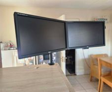 Dual monitor stand