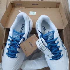 Asics size 7 runners