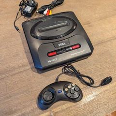 Retro Heaven - SEGA - Original Sega Megadrive Mk II Bundle - #405