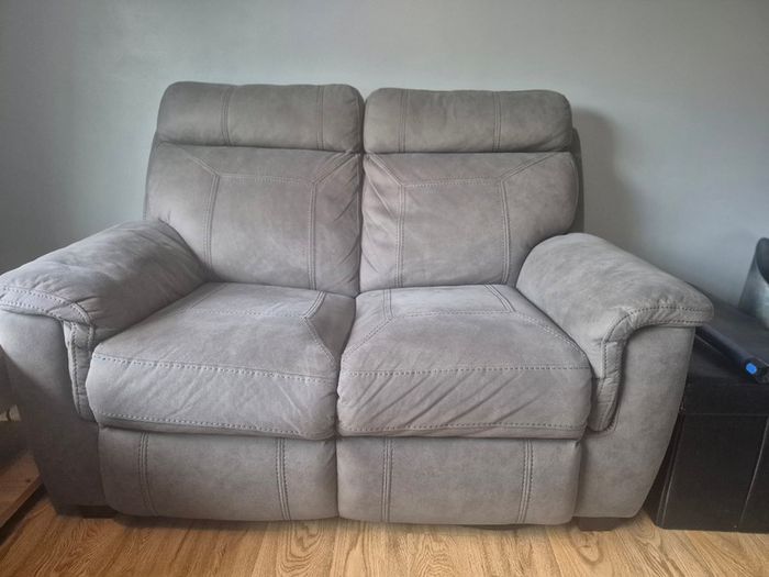 3 and 2 seater sofa