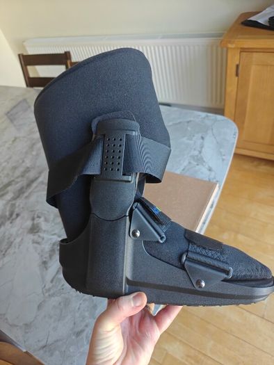 Orthopedic boot