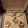 Vintage 18ct gold plated claddagh set Image 5