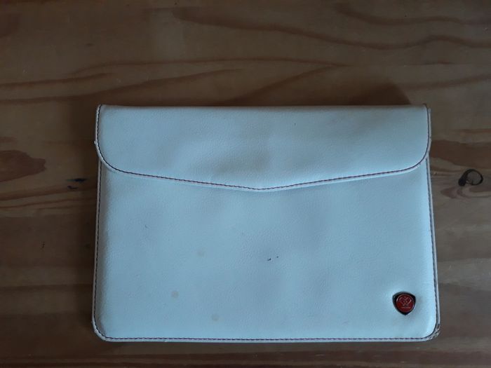 APPLE Notebook-Tabloid Leather Case