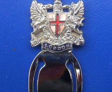 CITY OF LONDON - a vintage chrome & enamelled page book-marker (1960's / 1970's). Lovely condition.