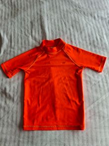 Next rash vest
