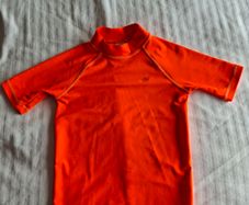 Next rash vest