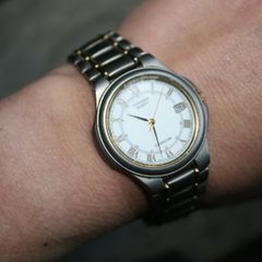 Citizen Quartz Titanium Watch - titanium bracelet WORKS WELL