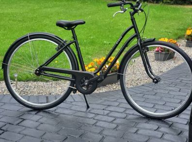 Ladies City Bike In Excellent Condition. No Offers