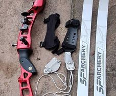 SF Archery Left Handed Recurve Bow Set Excellent Condition