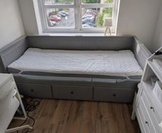 HEMNES Day-bed w 3 drawers/2 mattresses