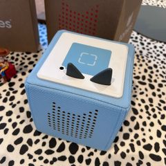 Toniebox 1 with 3 tonies