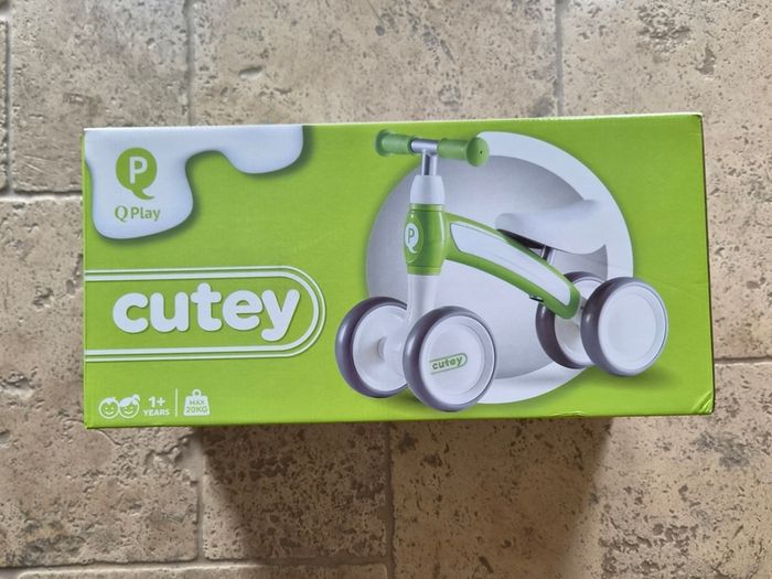 Q play cutey balance bike (4 wheel)