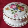 Crown Fine Bone China Gold Gilt Floral Spray Jewelry Trinket Box / Dish With Lid Made In England Image 2
