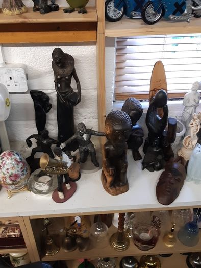 African carving
