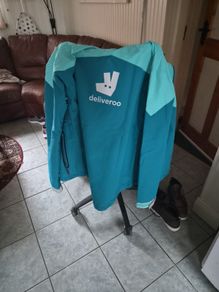 deliveroo jacket (like new)