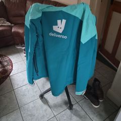 deliveroo jacket (like new)