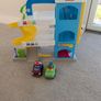 Fisher Price Little People Farm and Garage Image 5