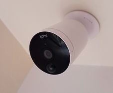 Kami Security Camera Outdoor  / Indoor Set