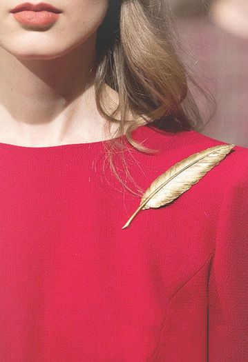 Beautiful Feather Brooch