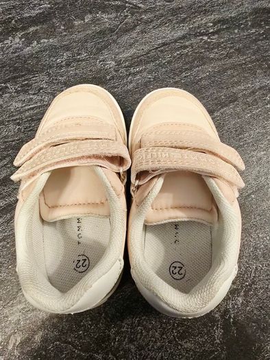 children's runners size 5.5uk