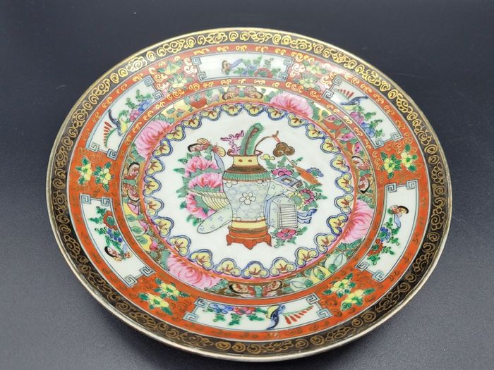 Chinese Early 20th century hand painted plates
