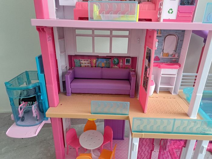 Barbie dream house