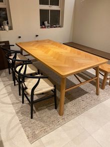 Dining room table, chairs and bench