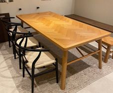 Dining room table, chairs and bench