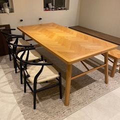 Dining room table, chairs and bench