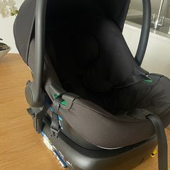 Car seat with ISOfix