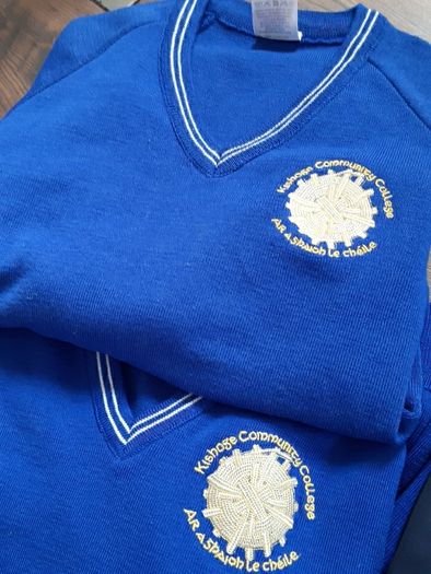 Uniform jumper Kishogue size S (13 years),PE Tshirt size S