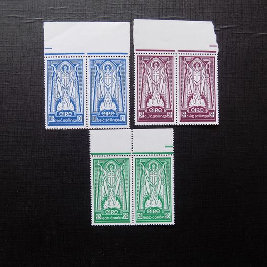 Ireland High value Definitive Stamps.10/-,5/-,2/6.Two Sets.Mint Never Hinged.MNH.