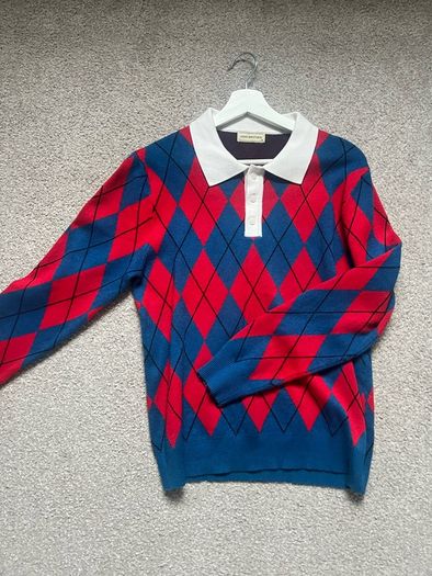 Knitted Polo shirt in blue white and red color