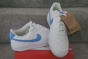 New Nike trainers size 9uk