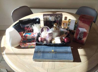 Beauty Bundle with Diffuser, Candle Holder and wallet set