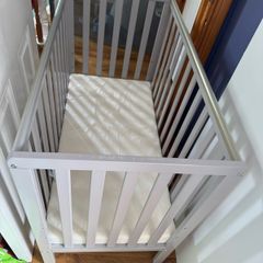 baby cot slim compact