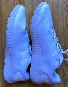 Under Armour Charged runners