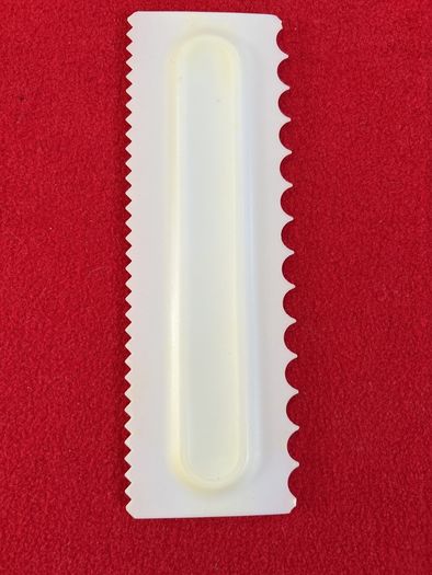 cake decorating tools